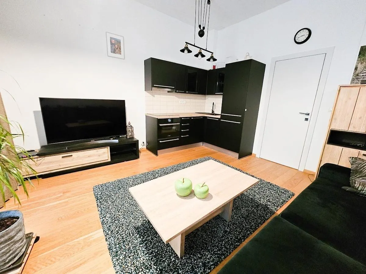 Prague Atmosphere - Modern Flat With Balcony 0*,